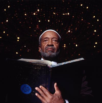 W.D. Mohammed, seen here in 2002,  moved thousands of black Americans into mainstream Islam.  (File Associated Press / The Spokesman-Review)