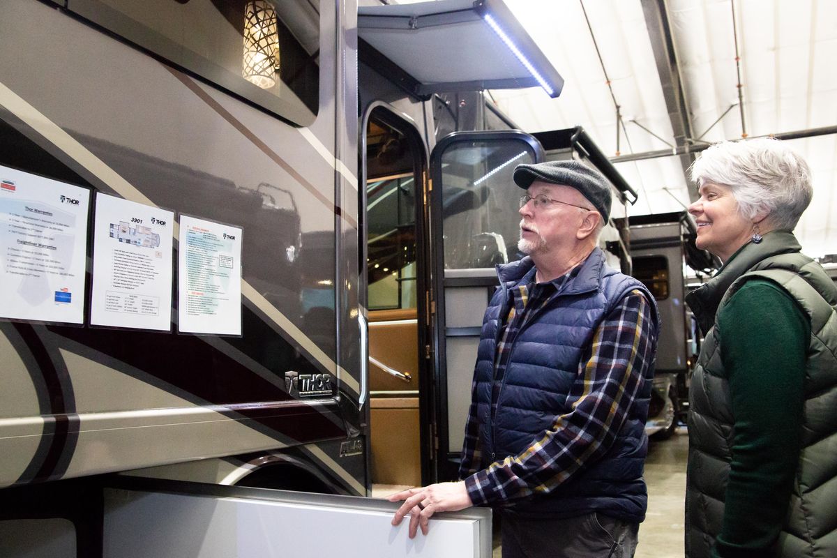 Final day of the RV show brings lookyloos, repeat shoppers to Spokane