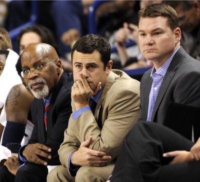 Gonzaga Bulldogs assistant coach Brian Michaelson, center, holds long-time ties to the school. (Jesse Tinsley)