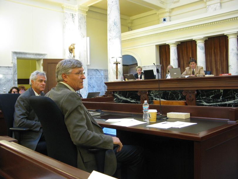 Idaho Health & Welfare Director Dick Armstrong addresses legislative budget writers on Tuesday. (Betsy Russell)