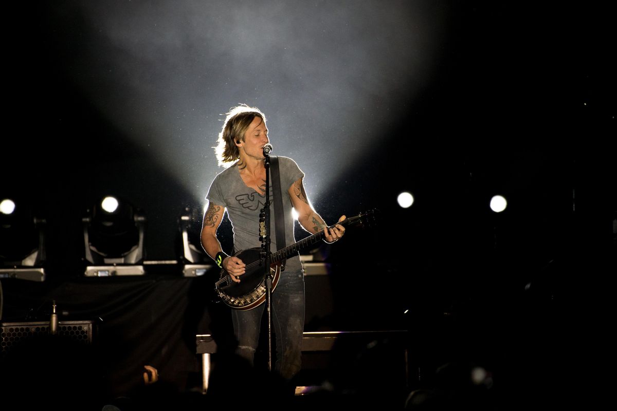 Keith Urban performs on Friday, Aug. 18, 2017, at Northern Quest Casino in Airway Heights, Wash. (Tyler Tjomsland / The Spokesman-Review)