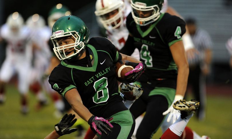 East Valleys  Alex Bowdish (8) runs the ball during the game against Sandpoint at East Valley High School on Friday, Sept. 6, 2013. (Kathy Plonka)