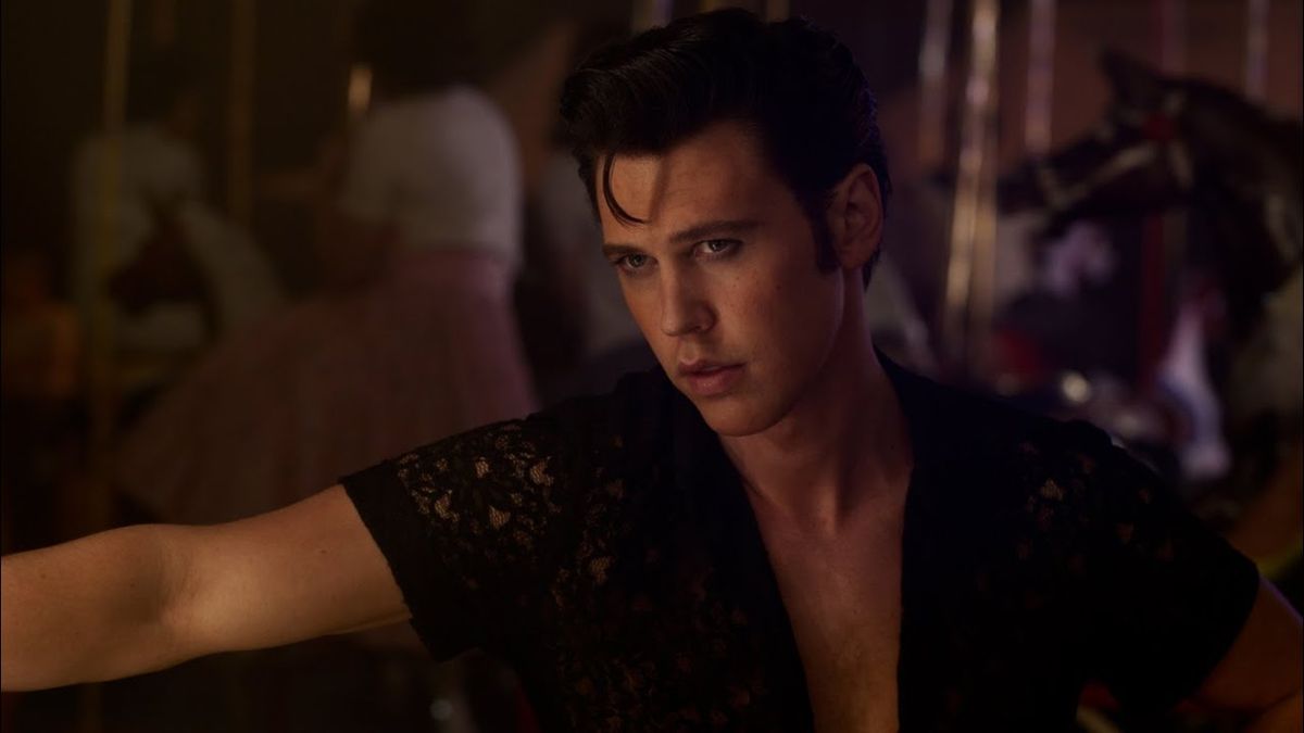 Austin Butler in “Elvis”  (Warner Bros.)