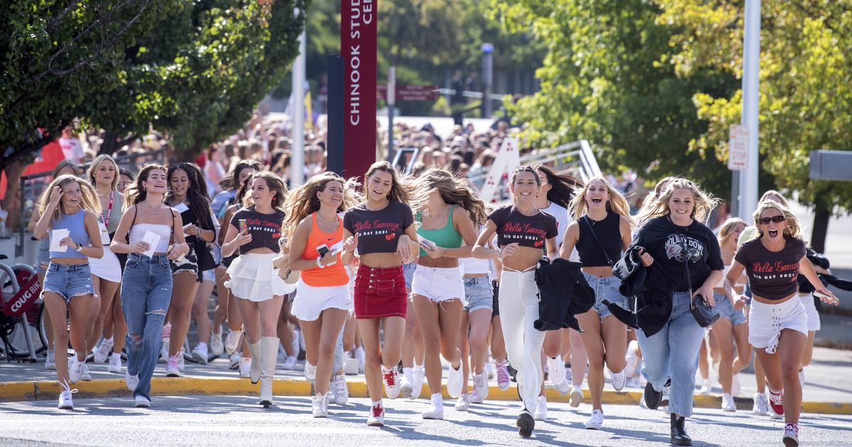 In the shadow of viral 'Bama Rush Tiktoks, WSU students 'run home' on