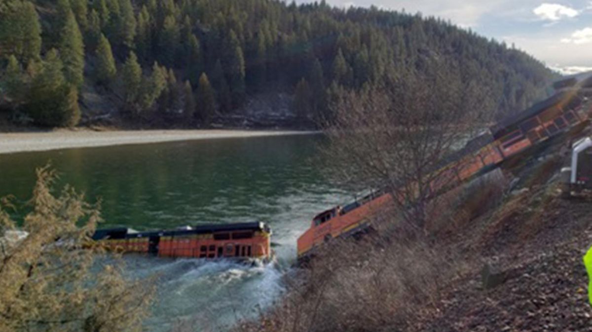 Crews work to contain fuel spill, recover after train