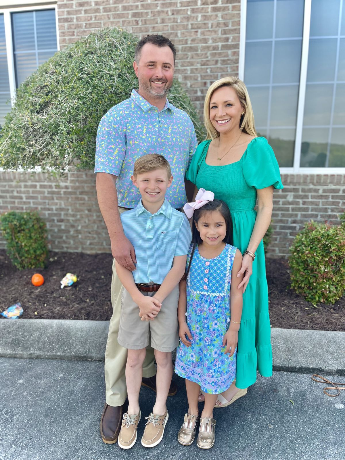 Drake with his parents, Adam and Jessica Linn, and his sister, Caroline Linn, 6.  (Courtesy of family)