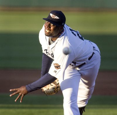 Dontrelle Willis is retiring after tough stint with farm club. (Associated Press)