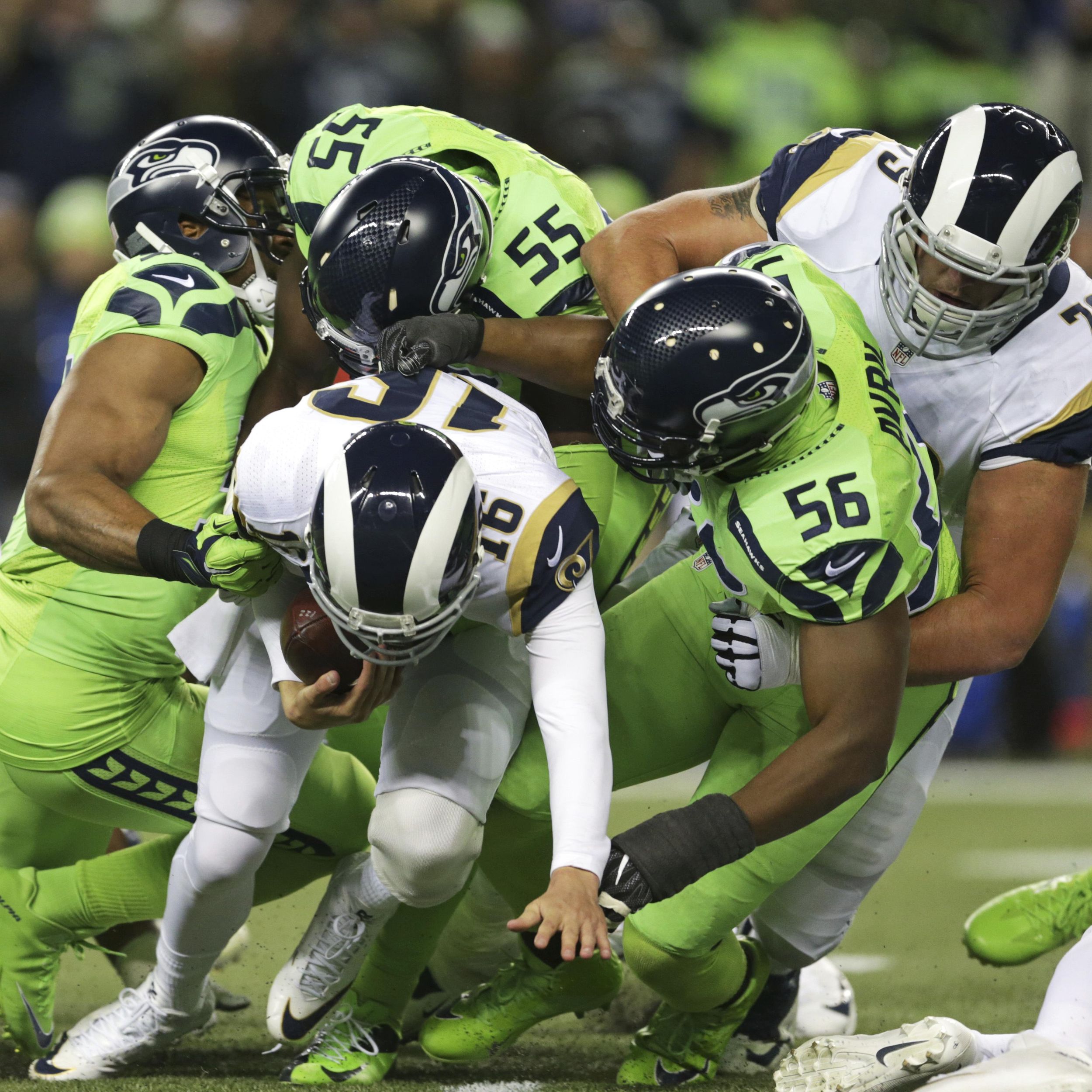 Seahawks take NFC West title with 24-3 win over Rams