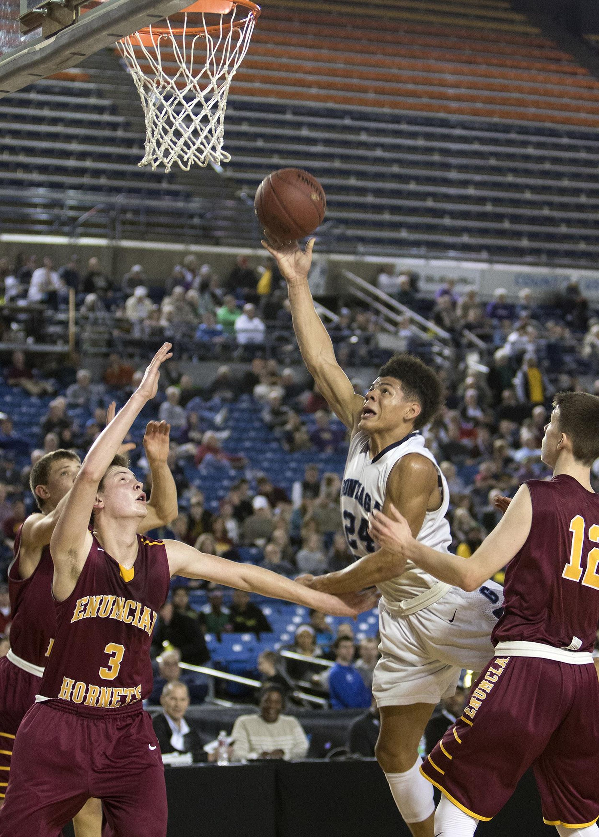 Gonzaga Prep boys advance to Tacoma, survive strange game