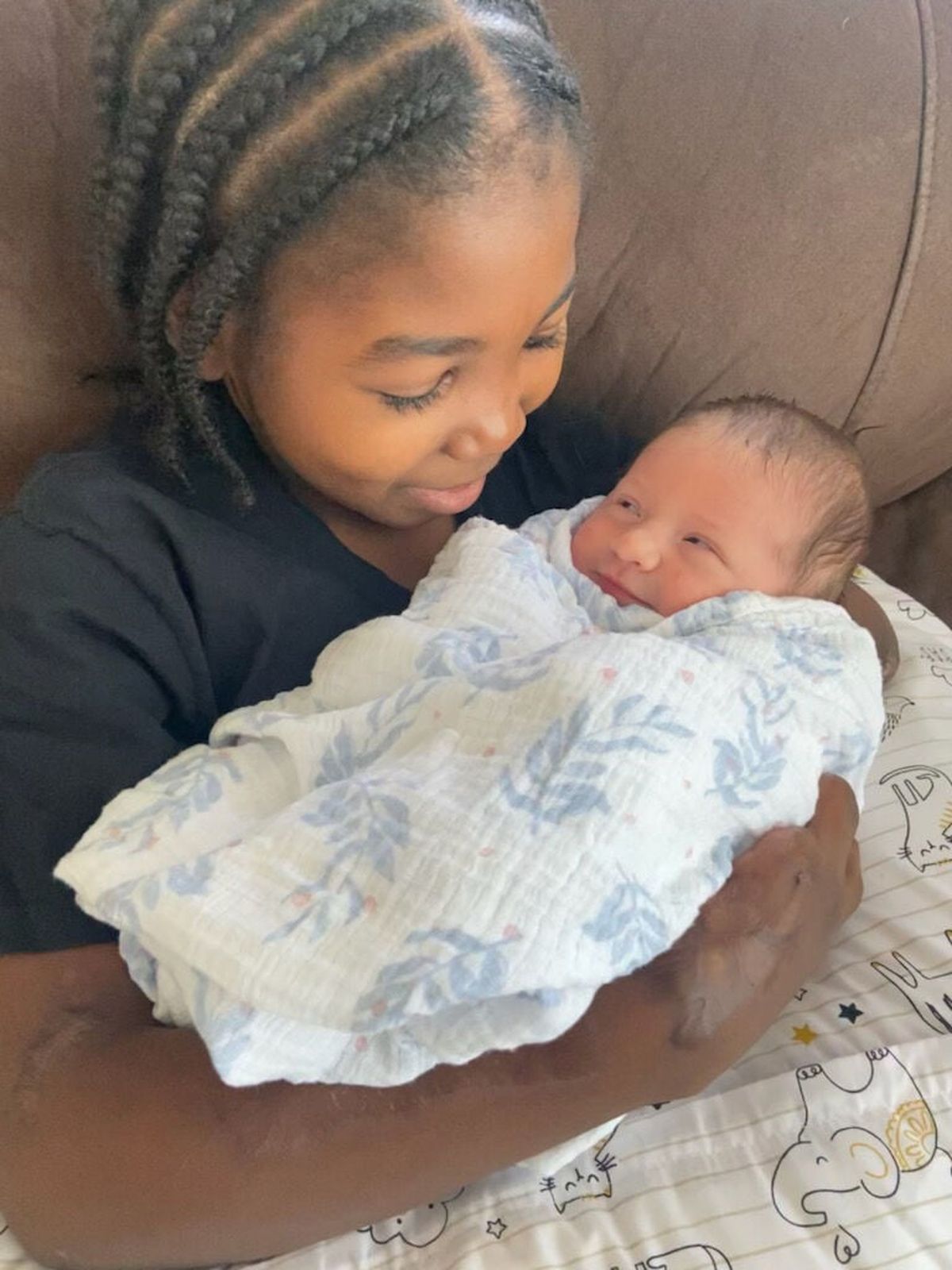 Nate with his newborn sister, Julien. MUST CREDIT: Family photo.  (Family photo/Handout)