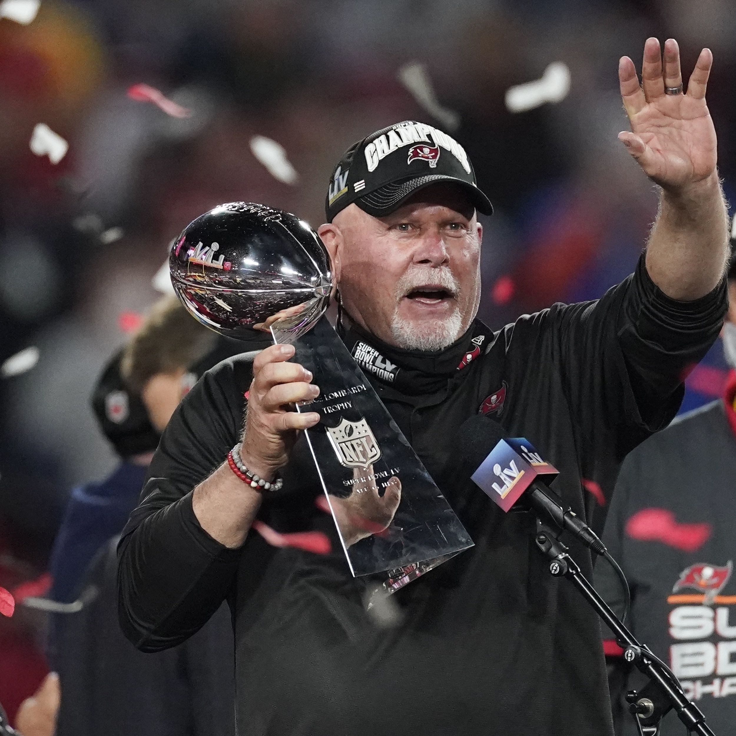 Super Bowl Ring, The hand of Bruce Arians Head Coach the Ar…