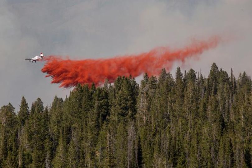 Plane drops retardant on Pioneer Fire on Thursday (Inciweb)