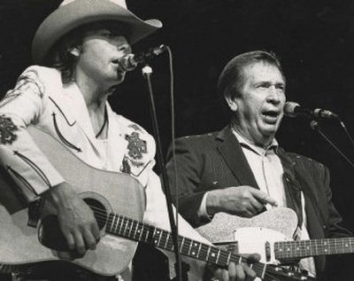 Country music legend Buck Owens, 76, dies | The Spokesman-Review
