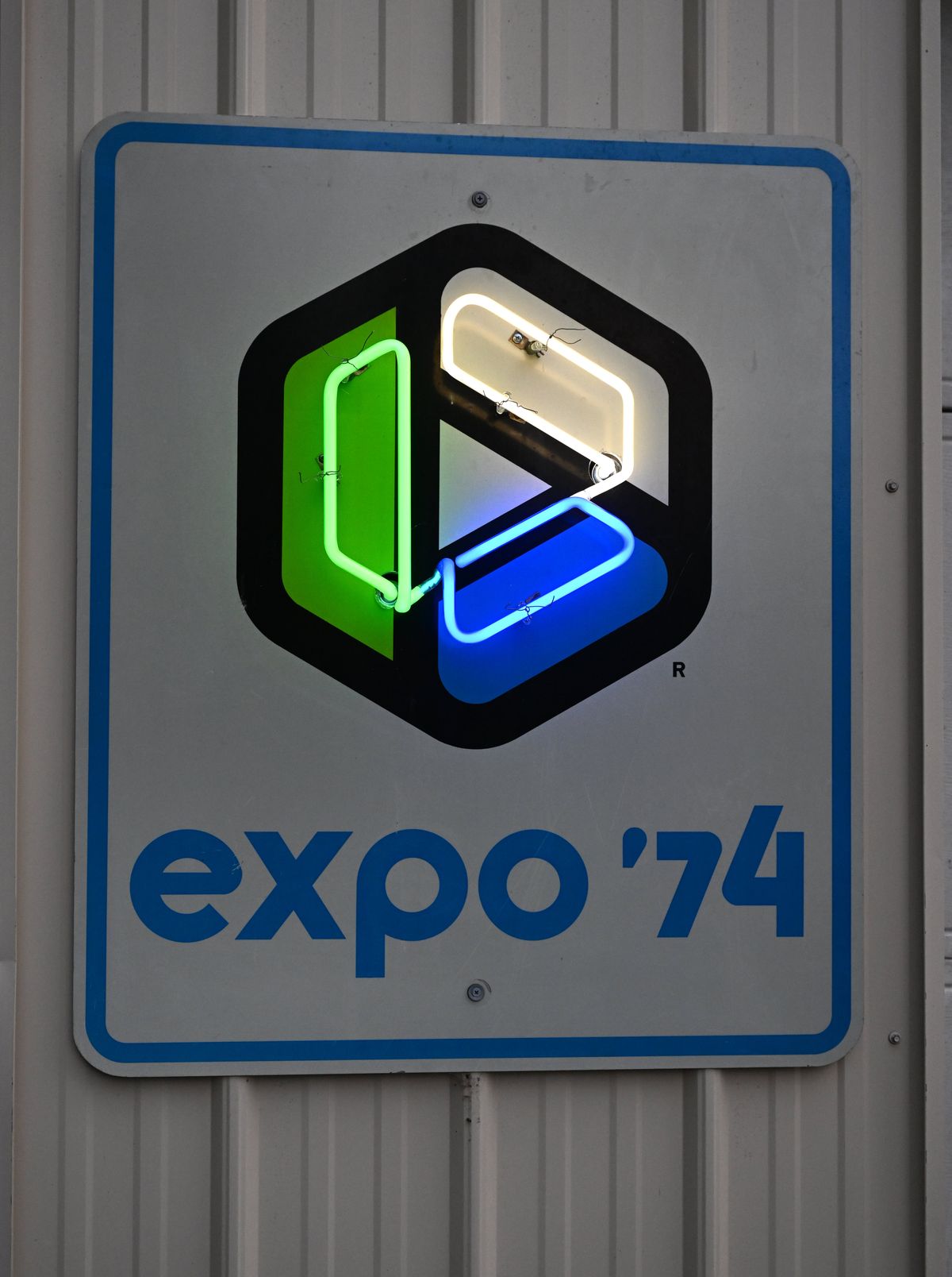 This sign recalling Expo 