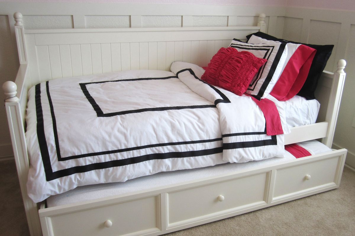 A knock-off version of a popular but pricier PB Teen bedding ensemble using inexpensive sheet sets and iron-on ribbon created by Austin, Texas-based, Allison Hepworth.