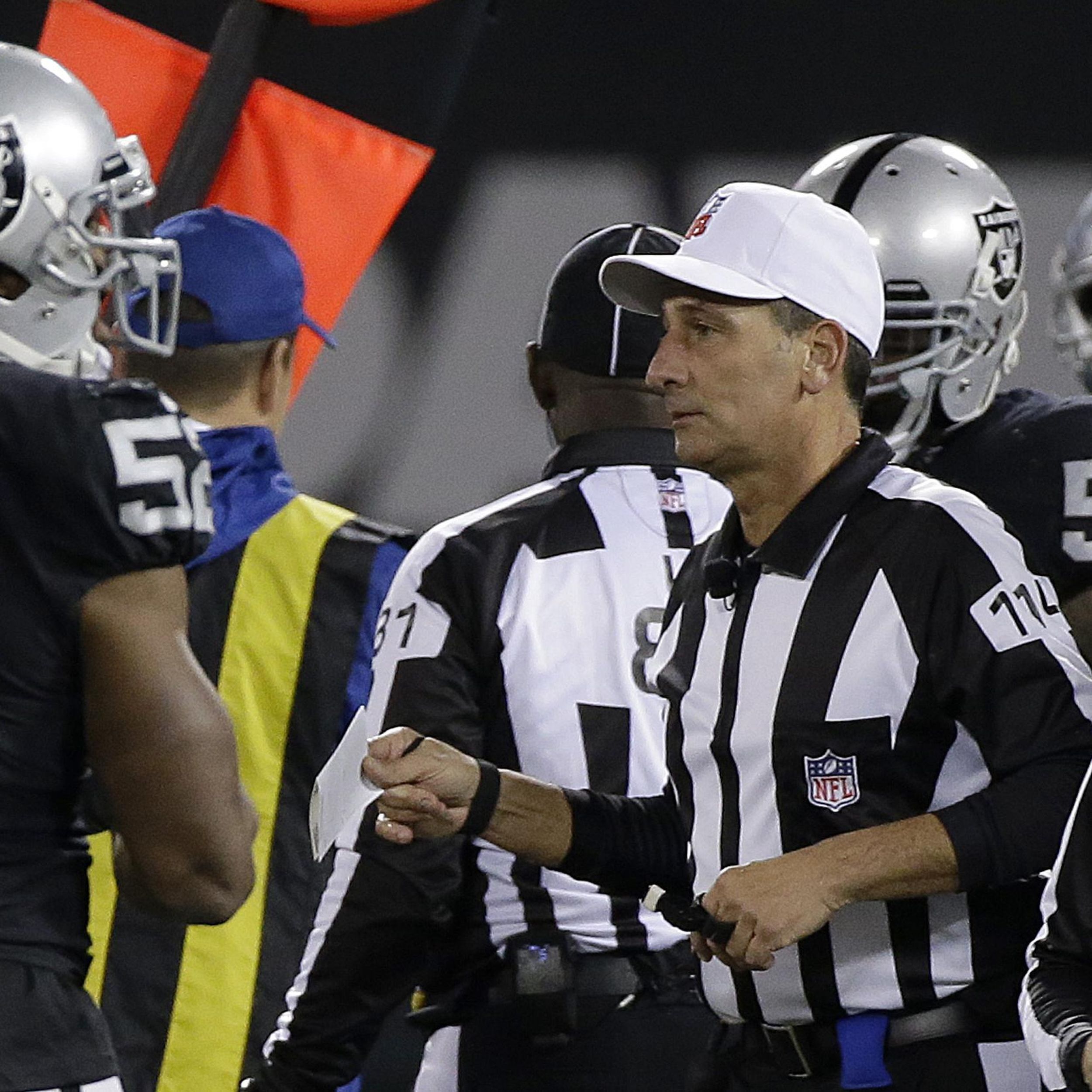 NFL referee Gene Steratore explains index card usage in Dallas Cowboys' win  over Oakland Raiders, NFL News