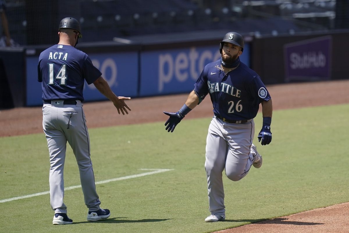 Marmolejos' first slam carries Mariners to 8-3 win, split with