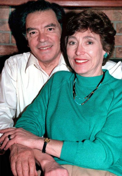 In this 1998 photo,  Pedro Mascheroni and his wife, Marjorie, pose in their Los Alamos, N.M., home.  (Associated Press)