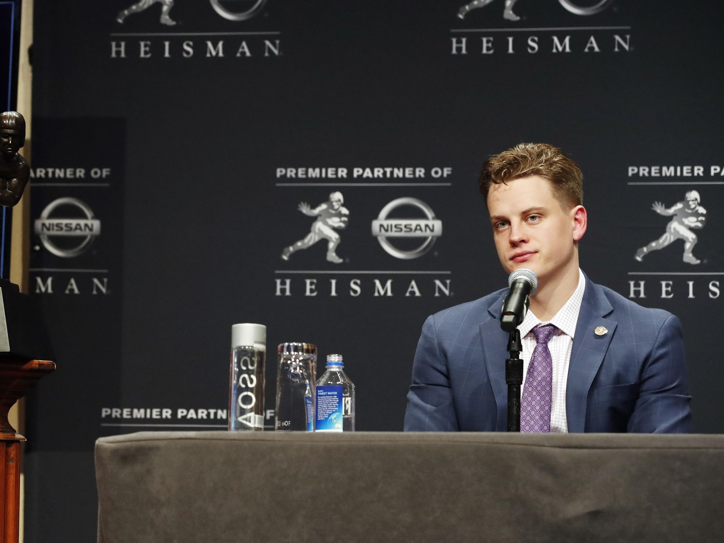 LSU QB Joe Burrow wins Heisman Trophy in landslide vote