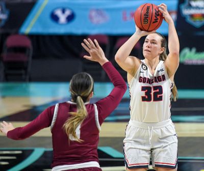 Jill Townsend, whose 14 points led Gonzaga, shoots in a West Coast Conference Tournament semifinal on Monday in Las Vegas.  (COLIN MULVANY/THE SPOKESMAN-REVIEW)