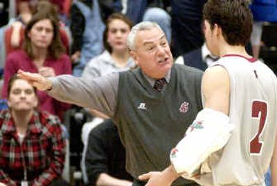 
Washington State coach Dick Bennett will rely heavily on sophomore-to-be Derrick Low, right, and other young players in the 2005-06 season. 
 (Associated Press / The Spokesman-Review)
