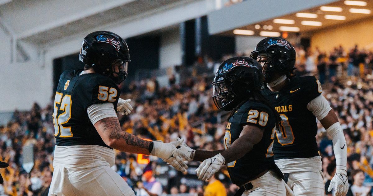 Quarterback Joshua Wood returns, Idaho cruises past winless Portland State 45-6