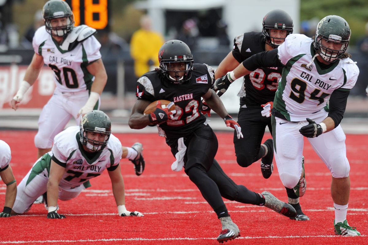 EWU’s Quincy Forte, who finished with 83 rushing yards, heads down the field in the first half. (Colin Mulvany)
