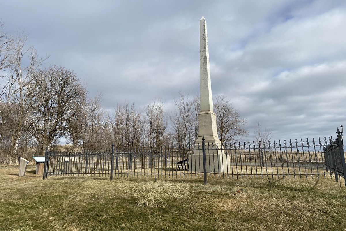 Steptoe Battlefield monument  (James Hanlon/The Spokesman-Review)
