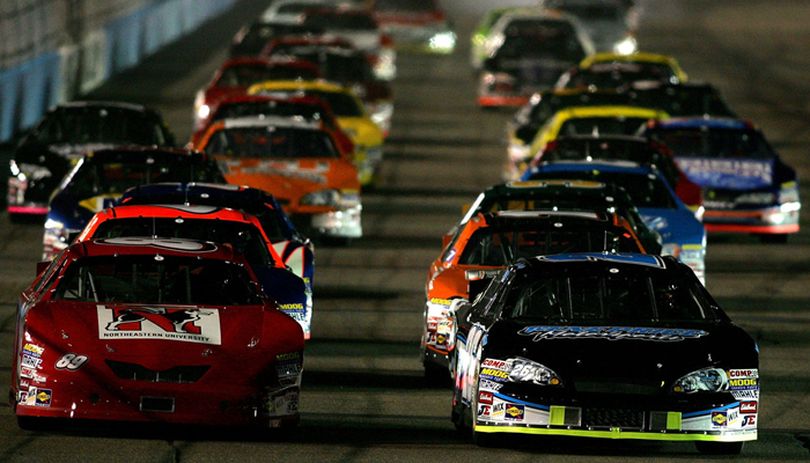 Greg Pursley (front right) led the field to green at the start of last year's event at Phoenix. (Photo courtesy of Getty Images) (Todd Warshaw)