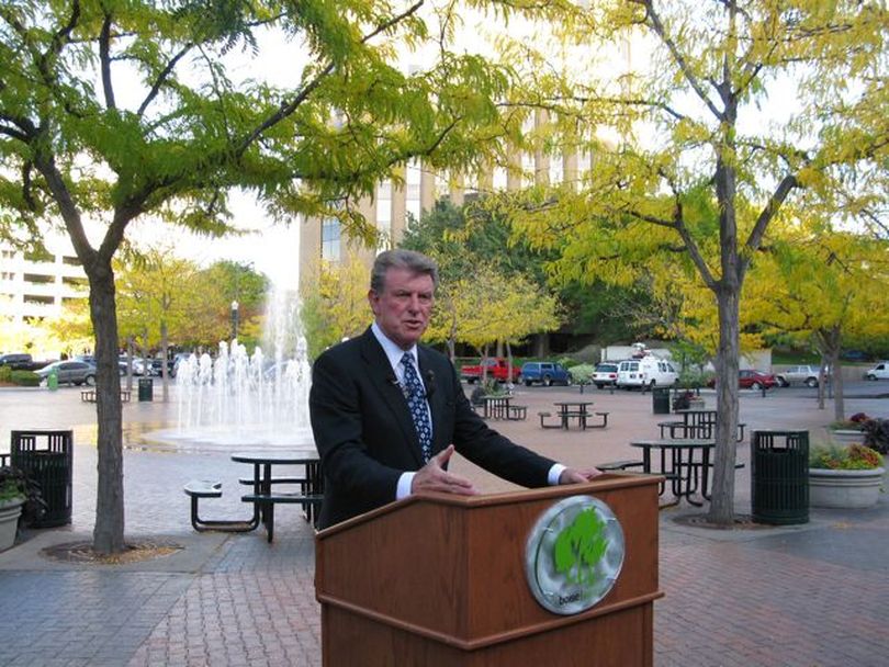Idaho Gov. Butch Otter on Monday talks about his decision to back away from state management of wolves, leaving the job to federal authorities. The governor talked with the media at the Boise Center on the Grove in downtown Boise. (Betsy Russell)