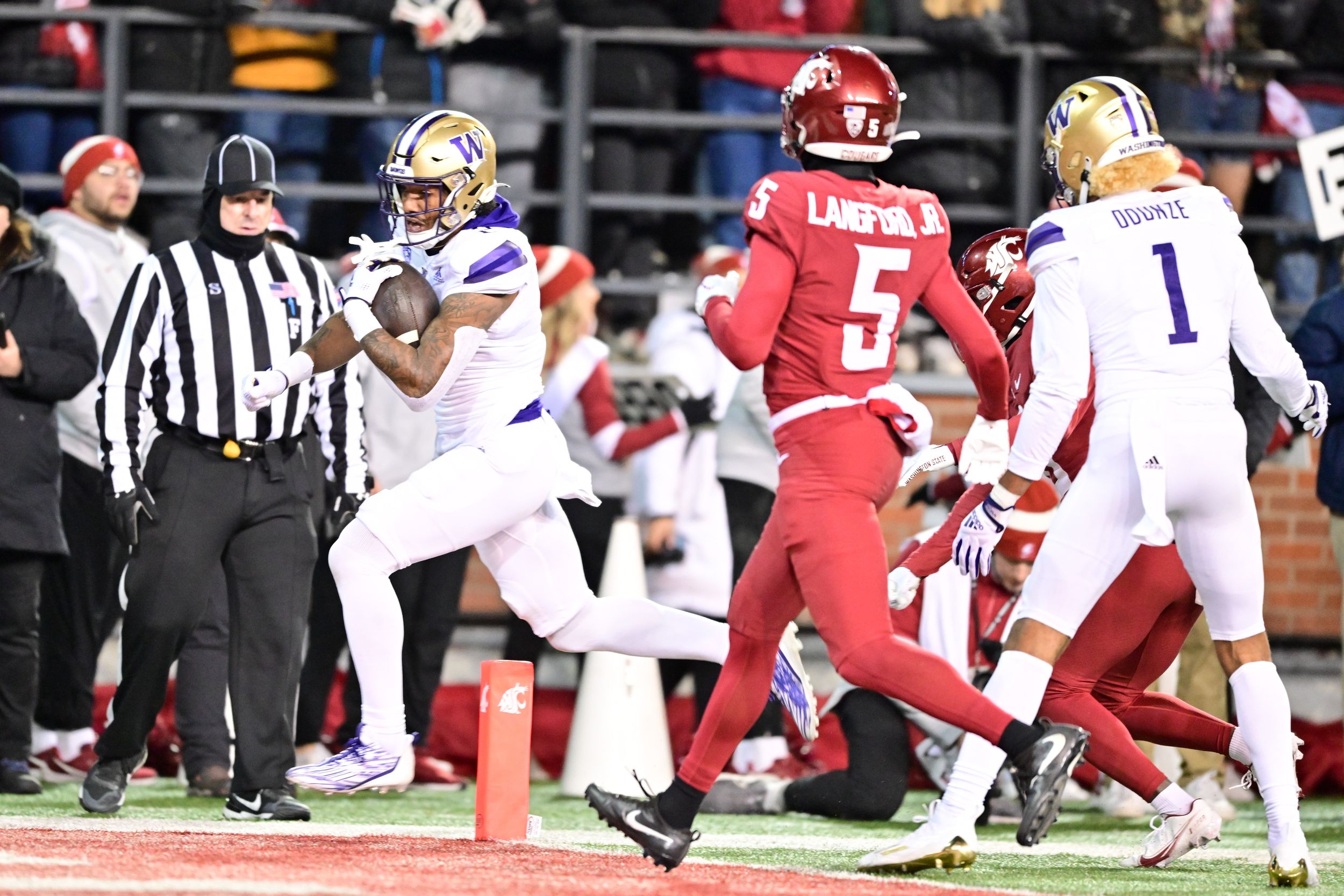 WSU rewind: Cougars pass defense meets nation's top passing offense in  high-stakes Apple Cup