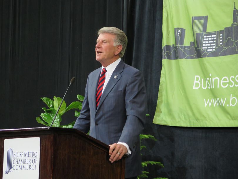 Idaho Gov. Butch Otter addresses the Boise Metro Chamber of Commerce on Wednesday, June 7, 2017, in his annual speech to the business community. A crowd of about 500 attended the luncheon  with the third-term governor. (Betsy Z. Russell)