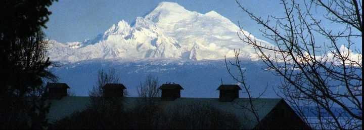 Geologists study risks of Mount Baker eruption