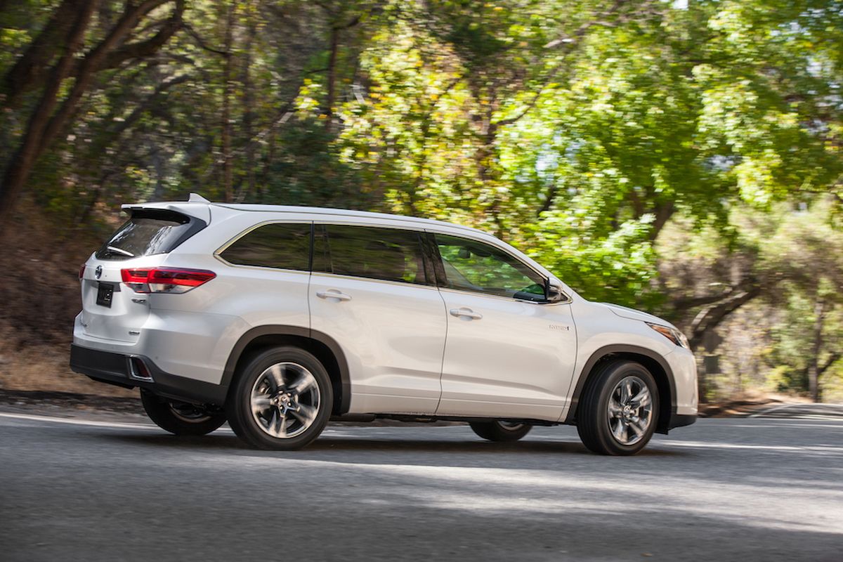 In 2005, Toyota added a hybrid powerplant to the mix, making the Highlander the first electrified seven-passenger crossover. (Toyota)