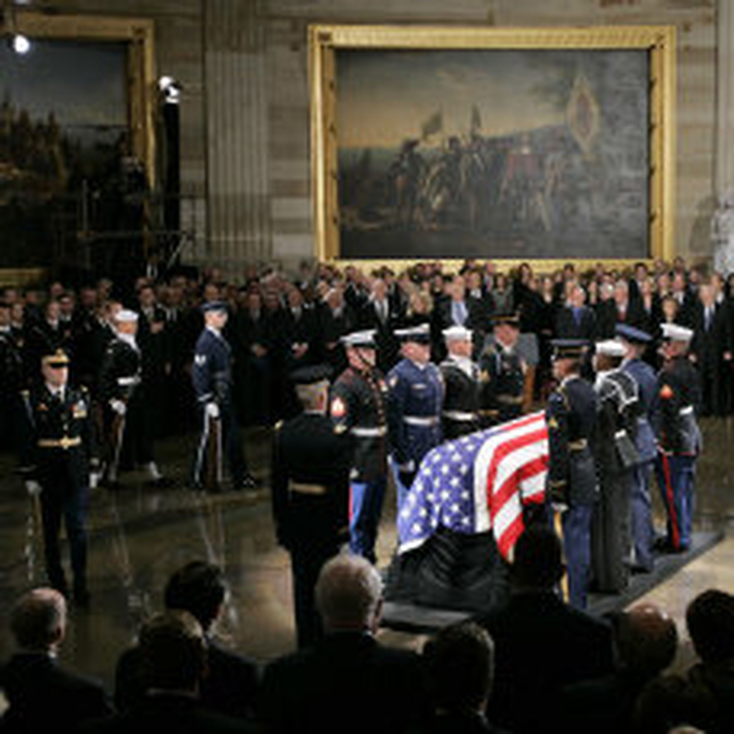 Gerald Ford State Funeral Casket In Capitol Rotunda 8x12 Silver Halide Photo 