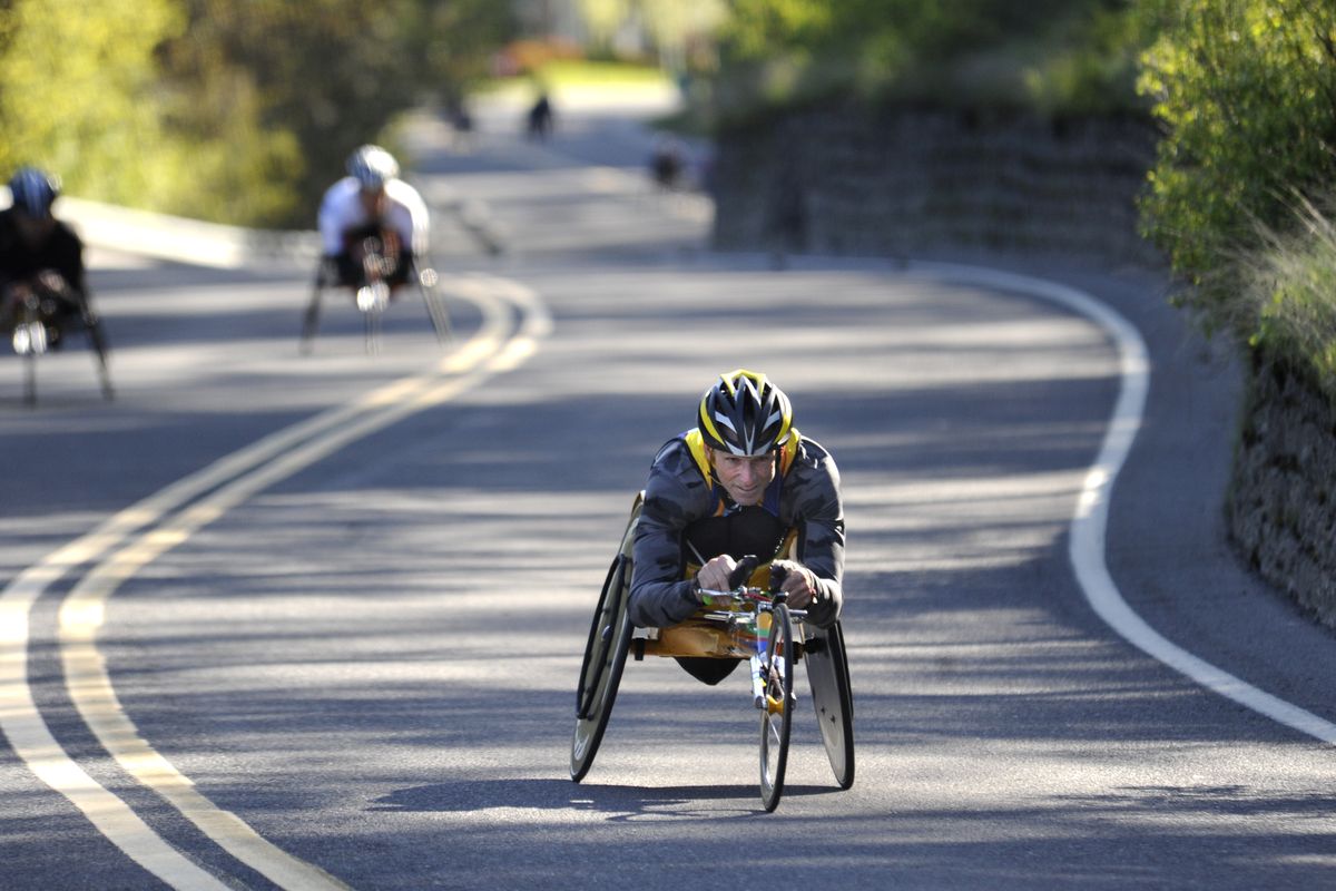 Parson throws caution to wind, races to Bloomsday victory The