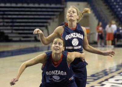 
Jami Bjorklund blocks out Michelle Elliott during practice as Gonzaga works toward returning to the NCAA tournament. 
 (Dan Pelle / The Spokesman-Review)