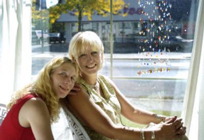 
AnneMarie Lewis, right, and her daughter, Chrissy Curry,  will host A Psychic Affair at the Spokane Convention Center on Oct. 1 and Oct. 2. 
 (Holly Pickett / The Spokesman-Review)