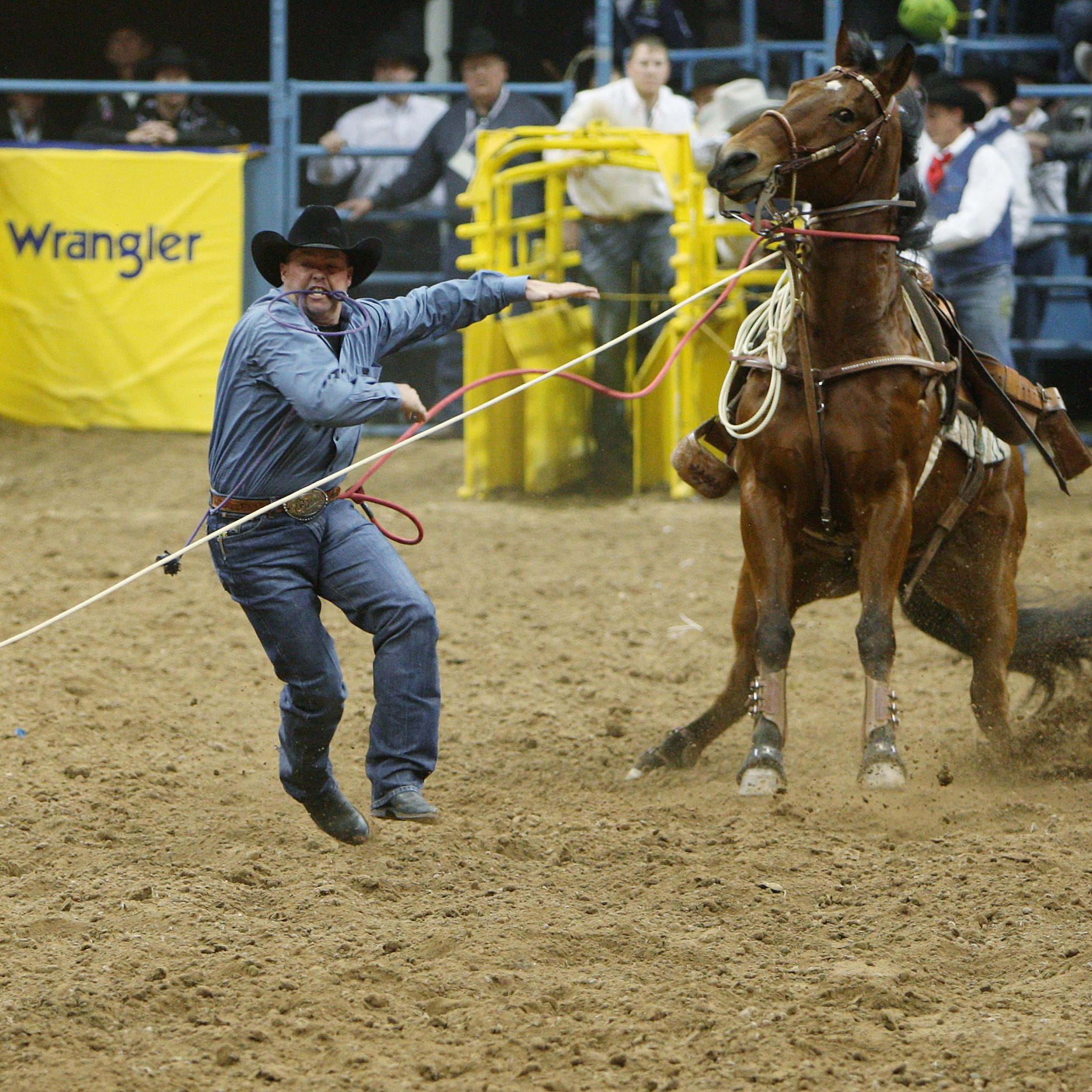 Durfey Wins Round In Tie Down Roping The Spokesman Review