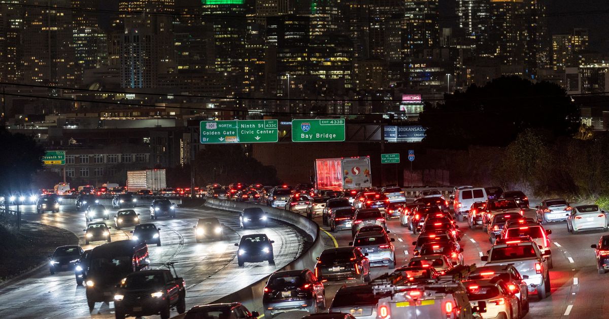 U.S. says new fuel economy rule could lead to return of station wagons