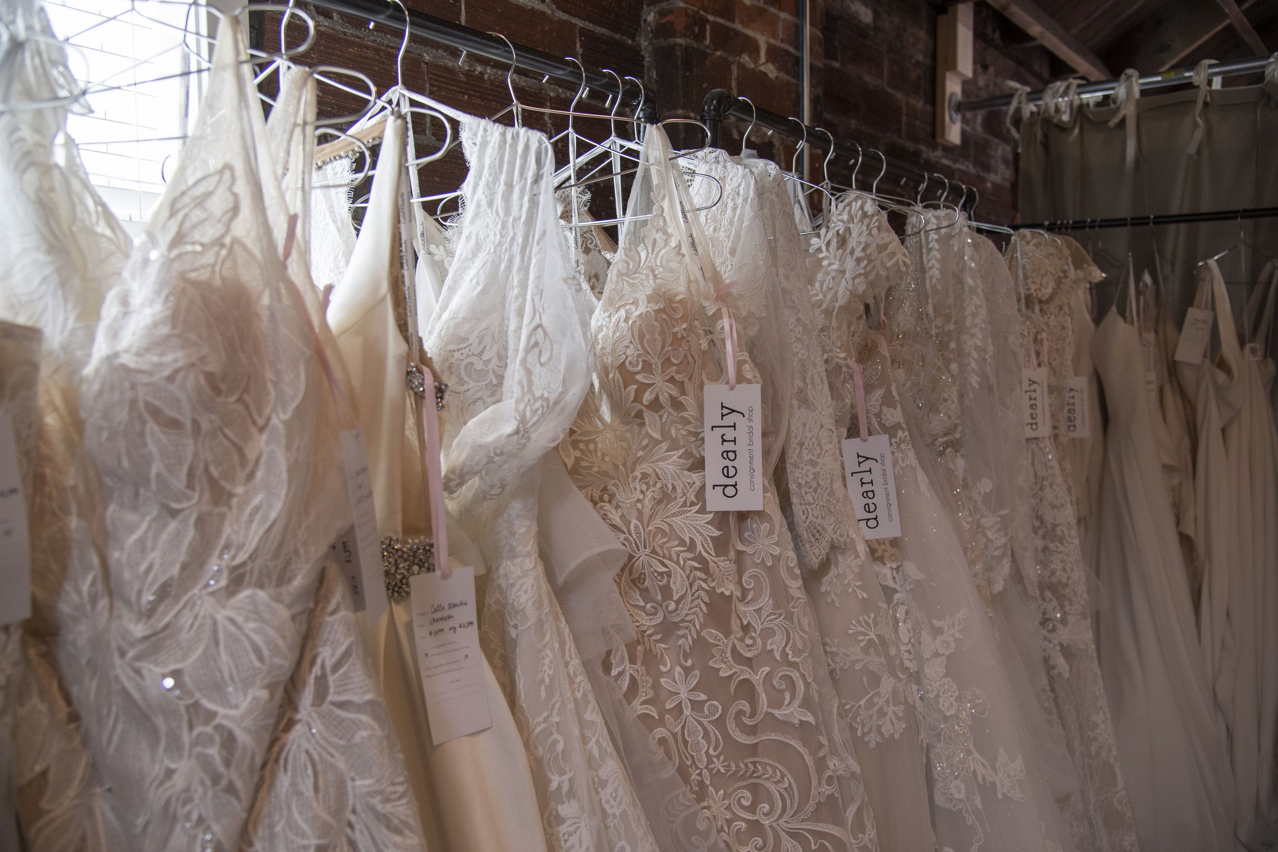 thrift wedding store