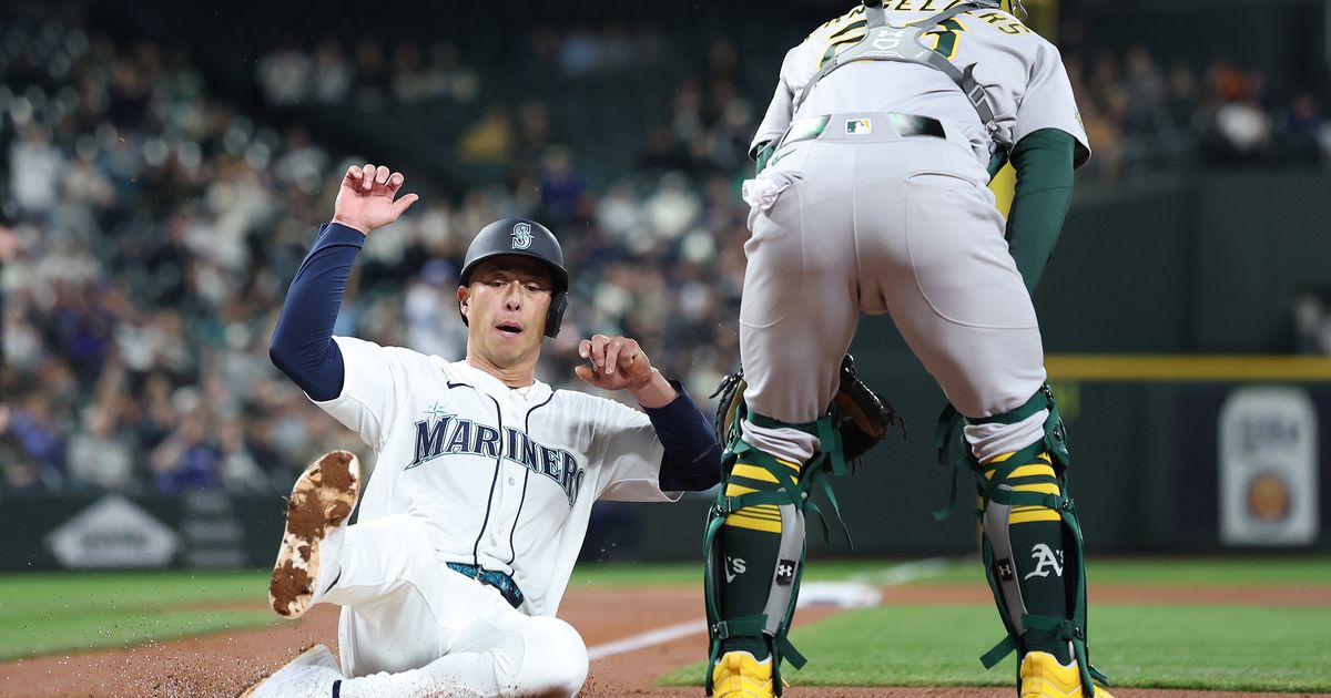 Mariners release Mitch Garver, Rob Refsnyder; Jhonny Pereda to return from Tacoma