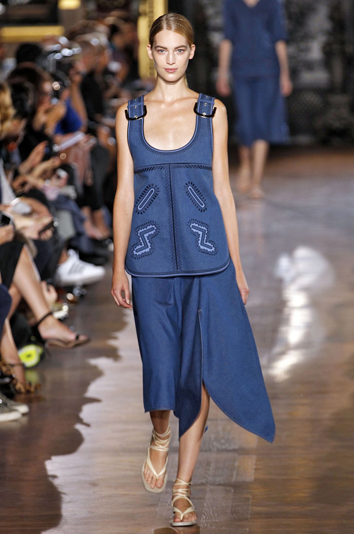Stella McCartney's embroidered denim top and skirt showcases a head-to-toe denim look.