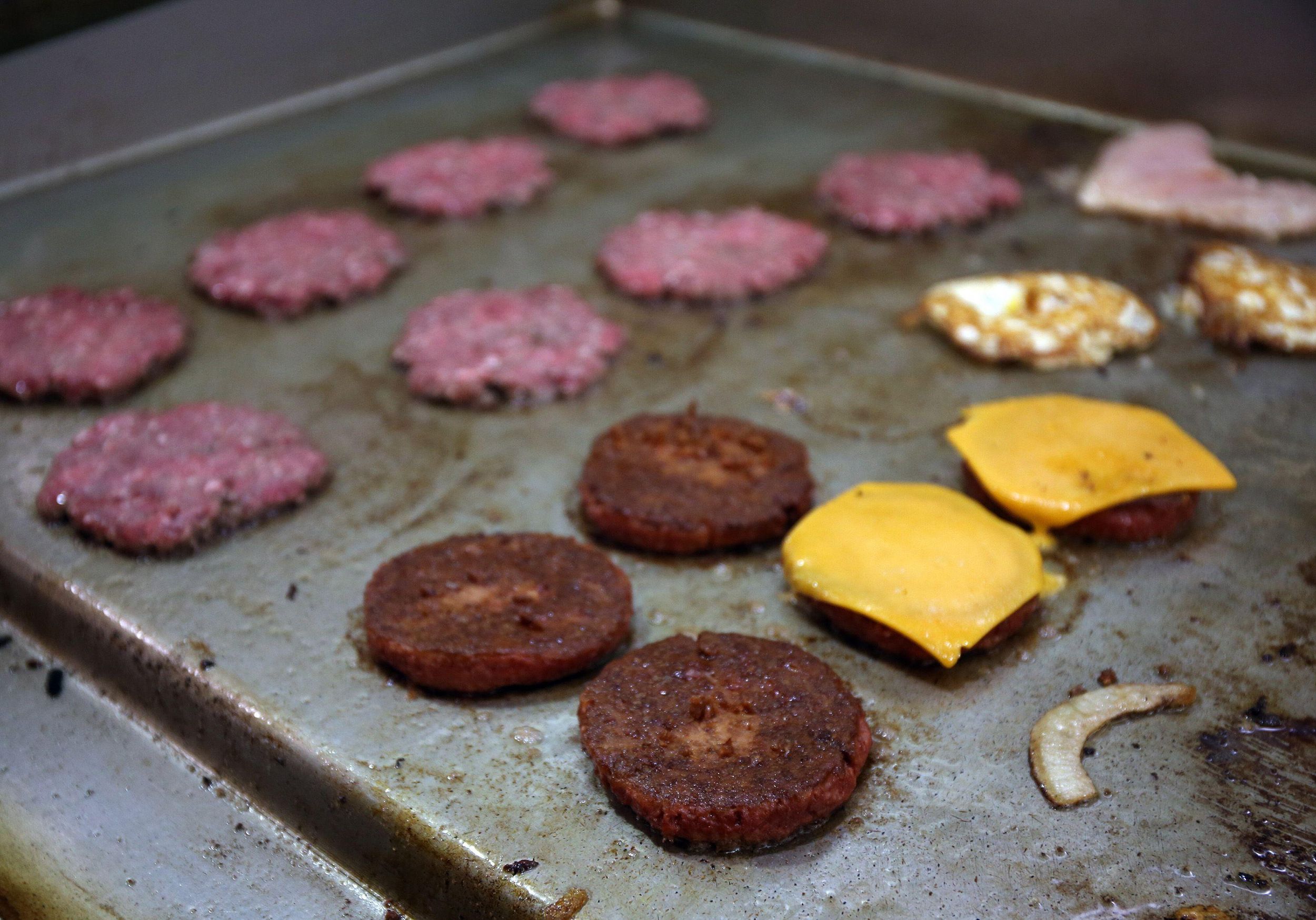 Tyson, the largest meat processor in the U.S., invests in fake meat