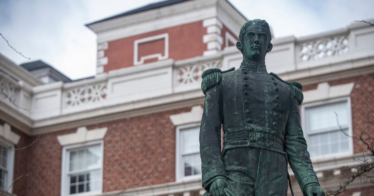 Do you want to move a statue? Monaghan stands another year as Spokane searches for affordable mover