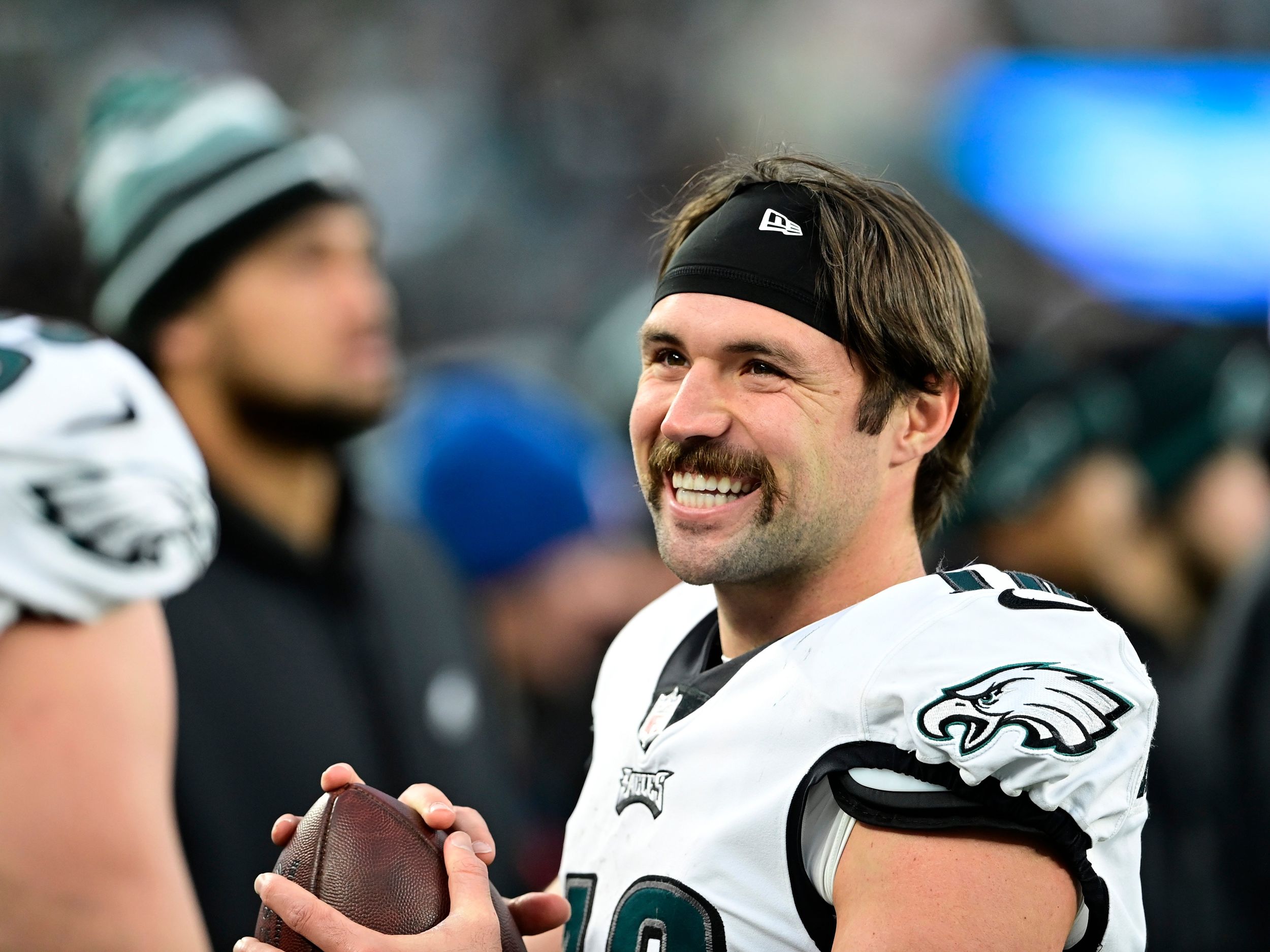 Gardner Minshew shares sweet moment with dad after helping Eagles to win