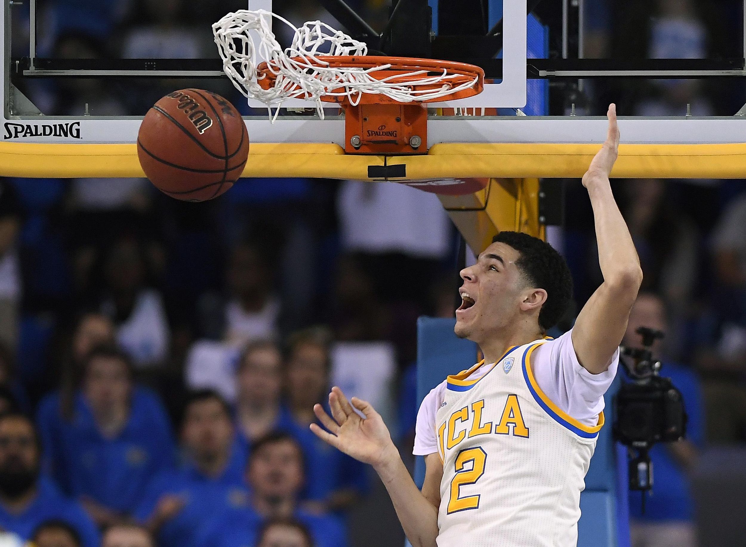UCLA s Lonzo Ball Takes His Father s Hype In Stride The Spokesman Review