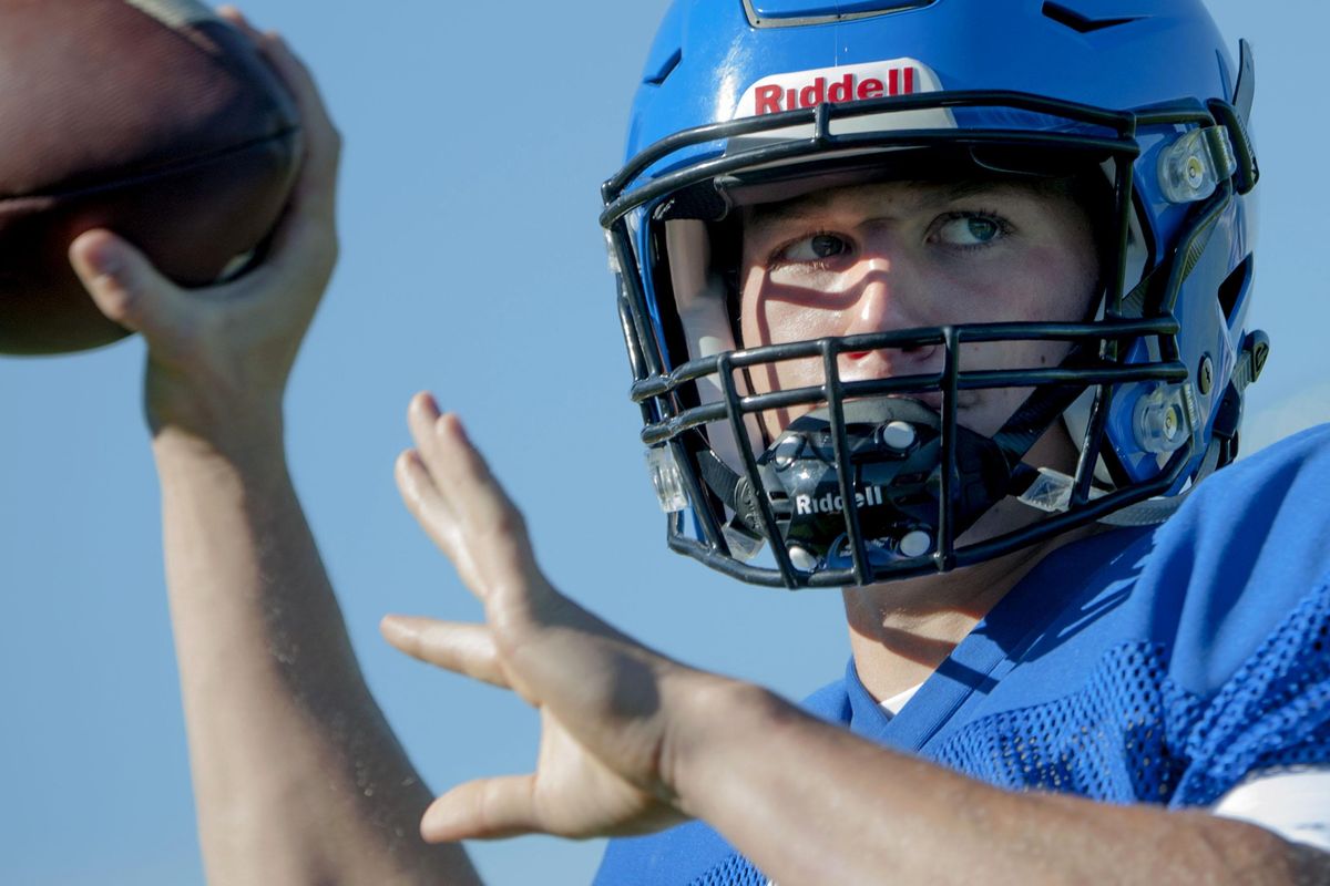 Coeur d’Alene High School Vikings quarterback Colson Yankoff has the size, athleticism and big arm that drew the attention of the Oregon Ducks. (Kathy Plonka / The Spokesman-Review)