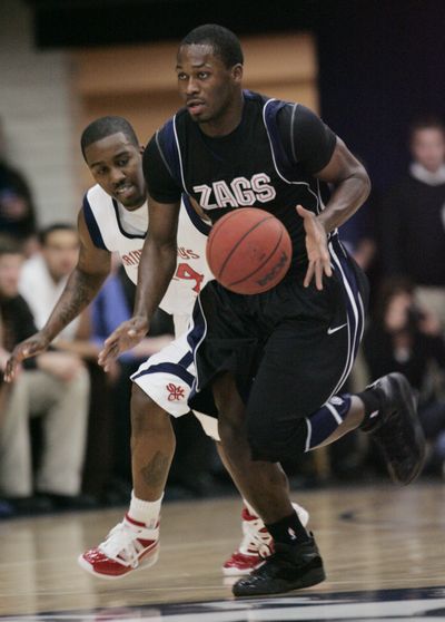 Gonzaga guard Jeremy Pargo is off and running after a first-half steal.  (Associated Press / The Spokesman-Review)