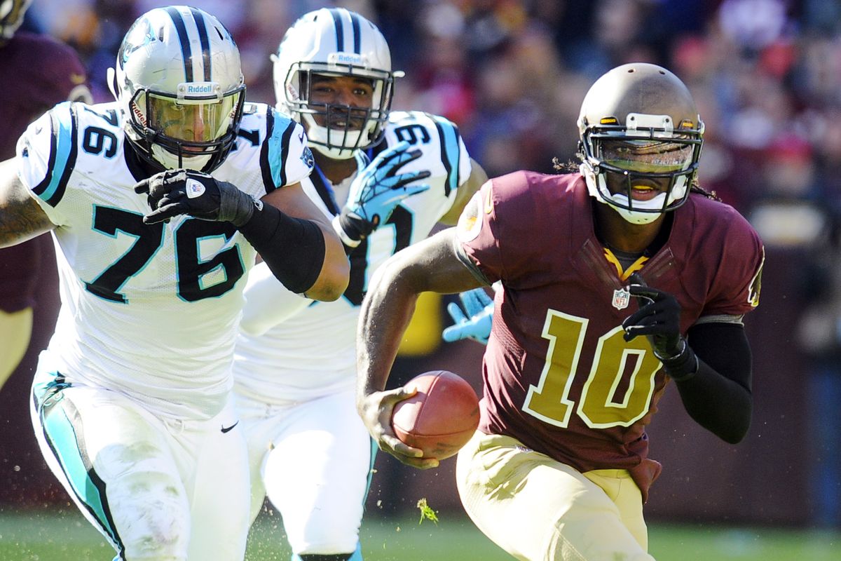 The Seahawks learned a few things by watching how the Redskins used their own rookie quarterback, Robert Griffin III (10). (Associated Press)